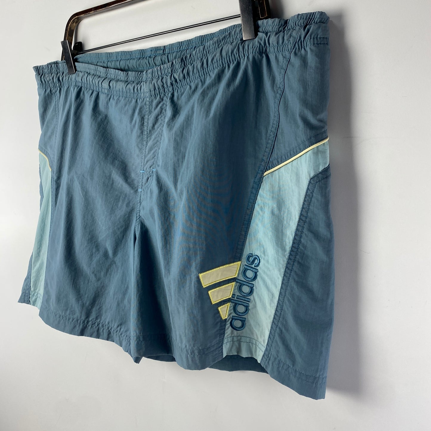 Pantalón Short Adidas Pastel L