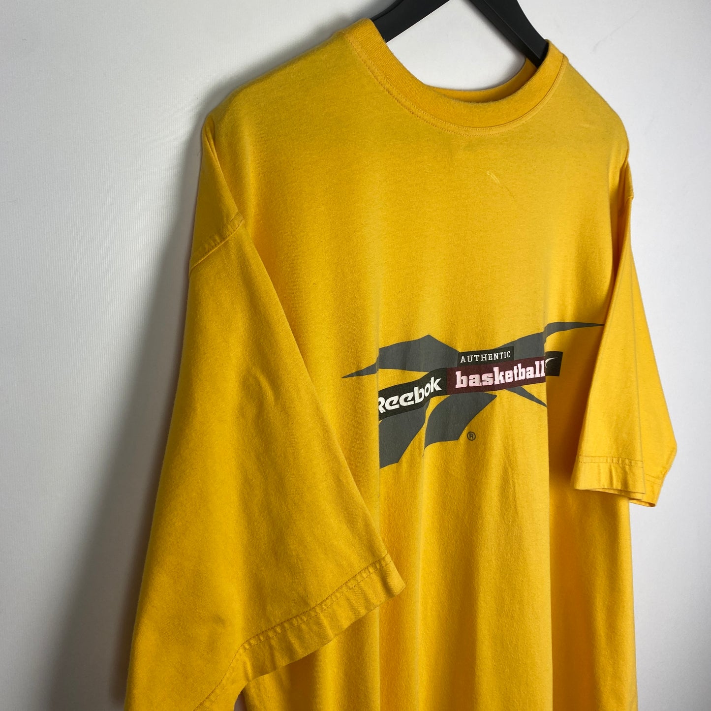 Reebok Basketball XL T-shirt