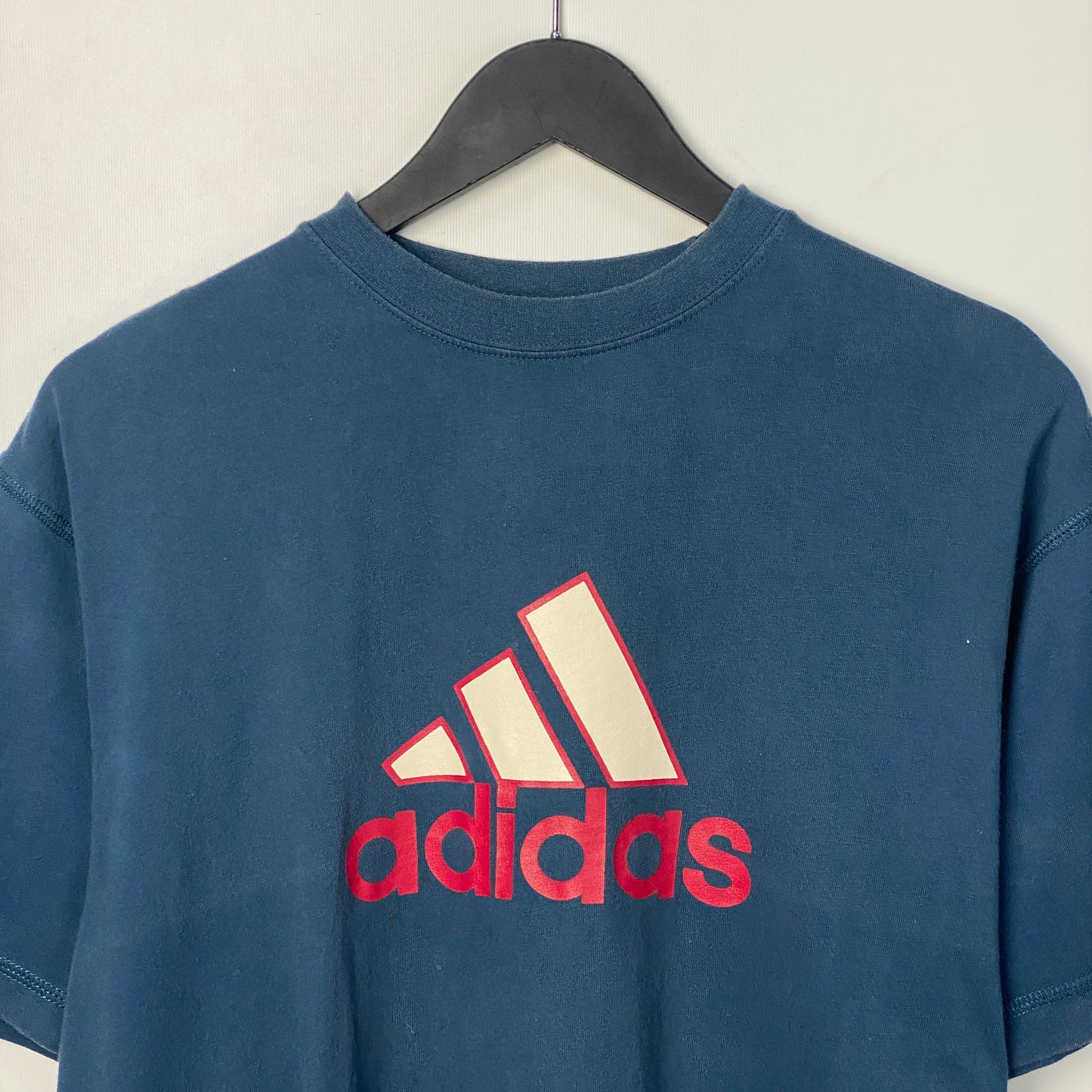 Adidas Big Logo 2000s XL T-shirt