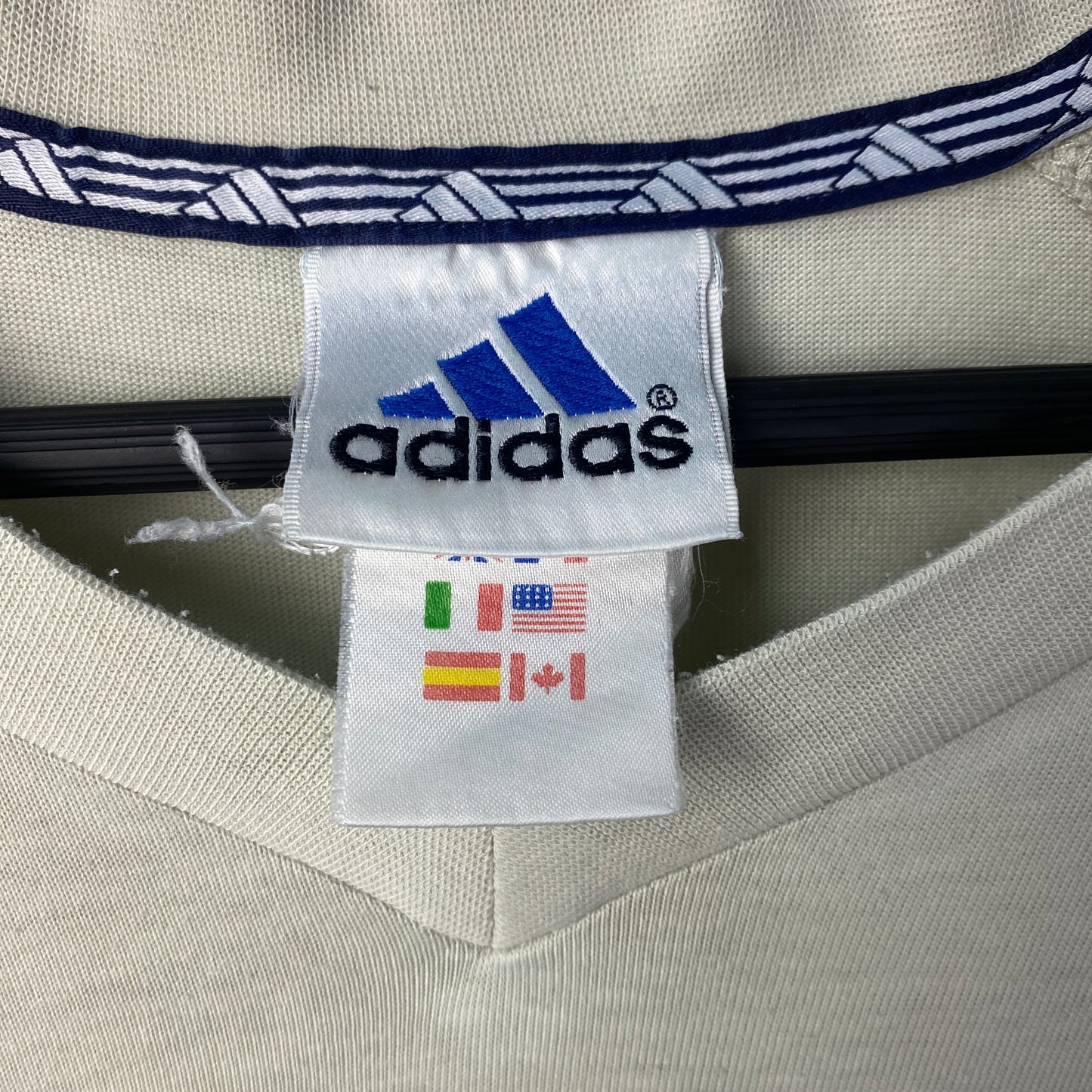 Adidas 2000s XL Peak T-shirt