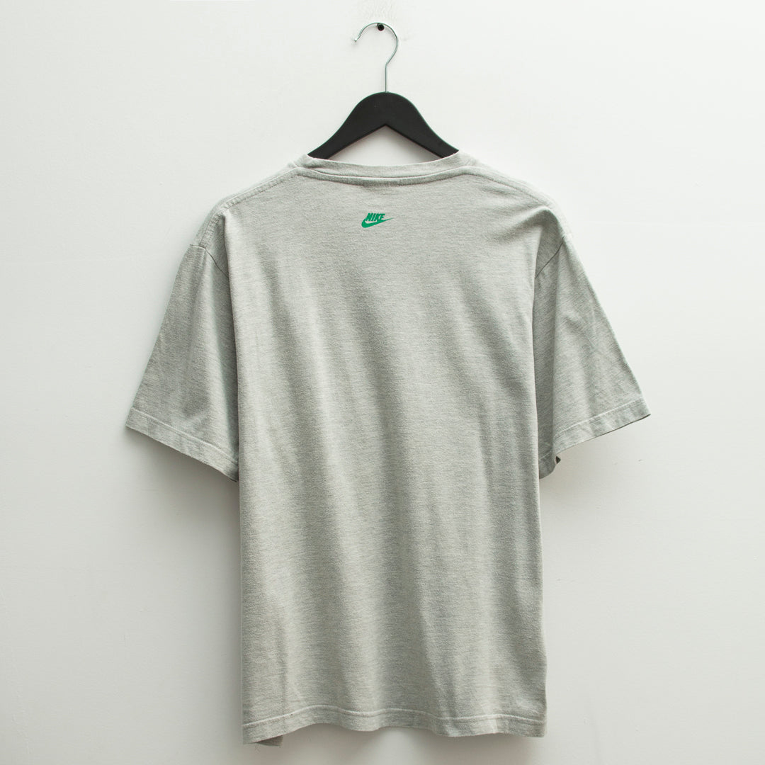 Camiseta Nike print vintage (M)