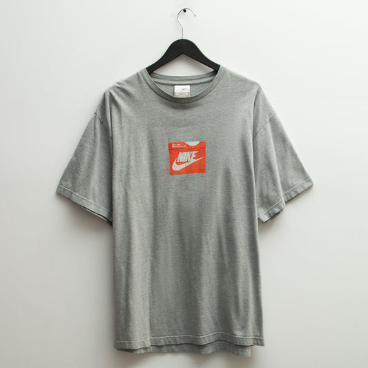 Camiseta Nike 00s box (XL)