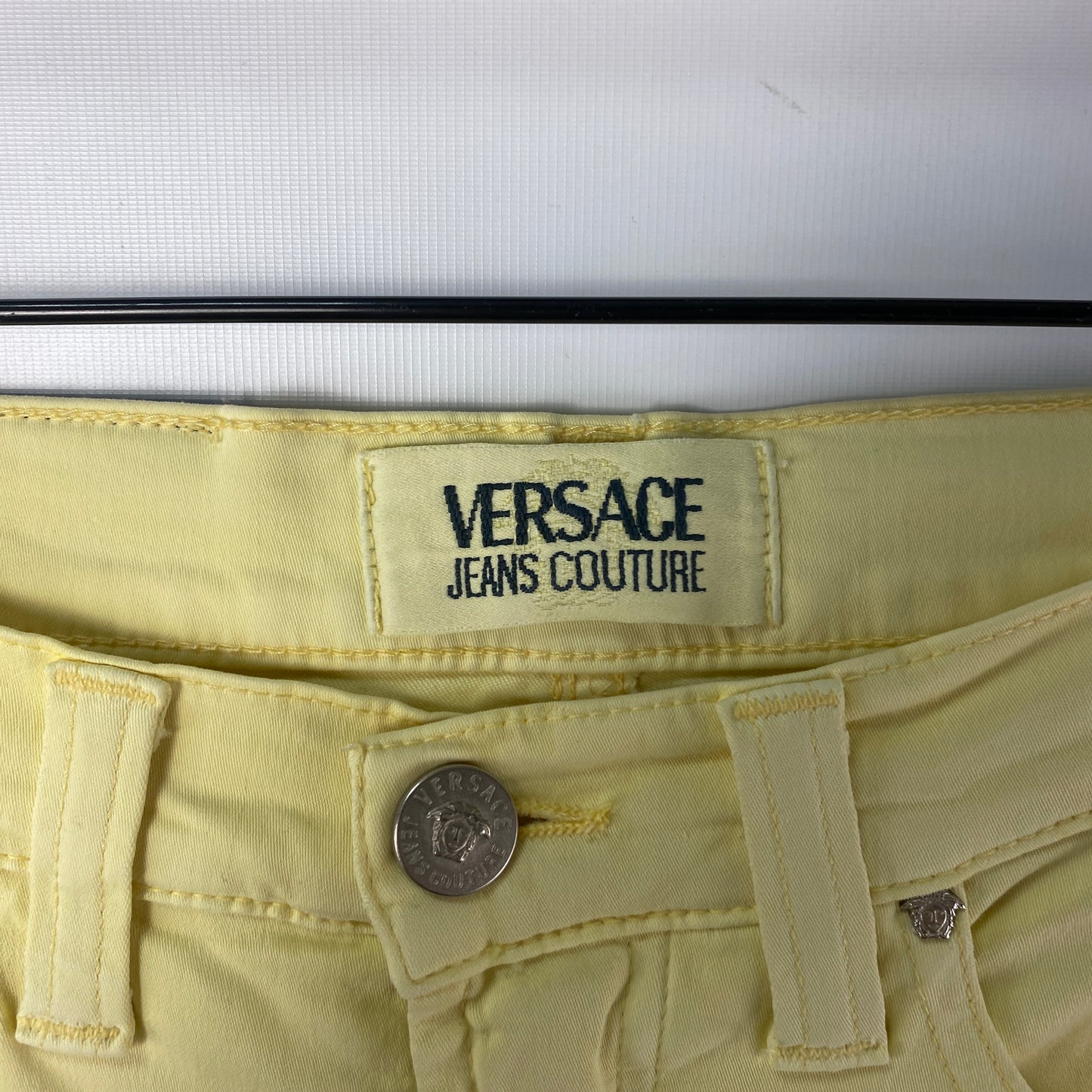 Pantalón Versace 30 Amarillo